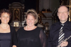Martina Steffl_Tasten, Flöte und Gesang